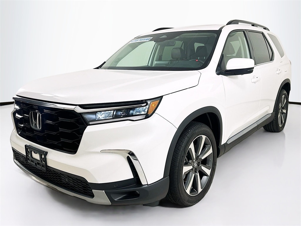 2025 Honda Pilot Elite's photo