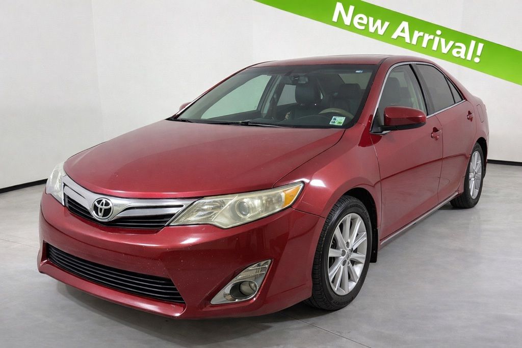 Barcelona Red 2014 Toyota Camry XLE V6 Sedan Front-Wheel Drive 6-Speed Automatic