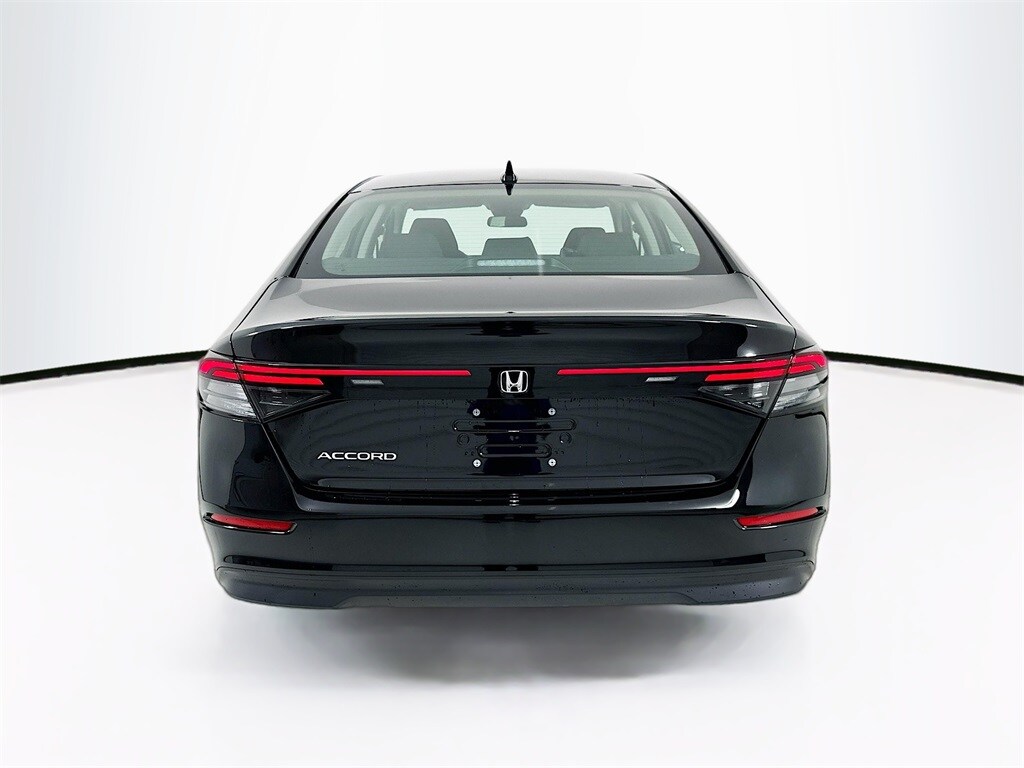 2025 Honda Accord SE photo 4