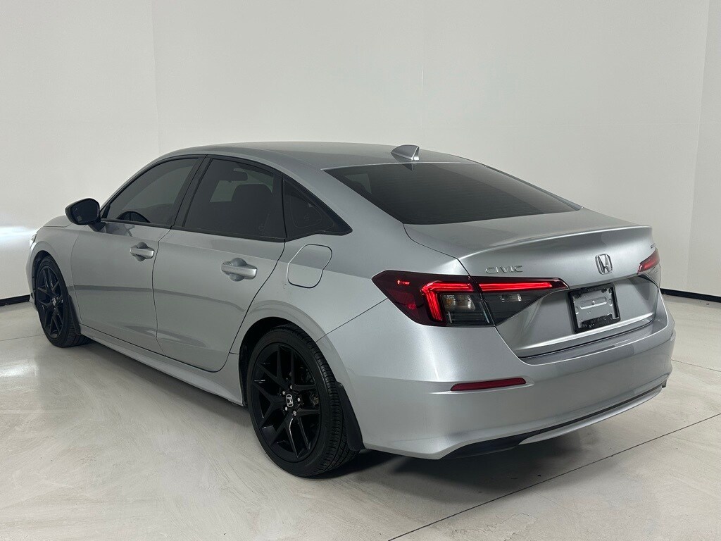 2025 Honda Civic Sport photo 2