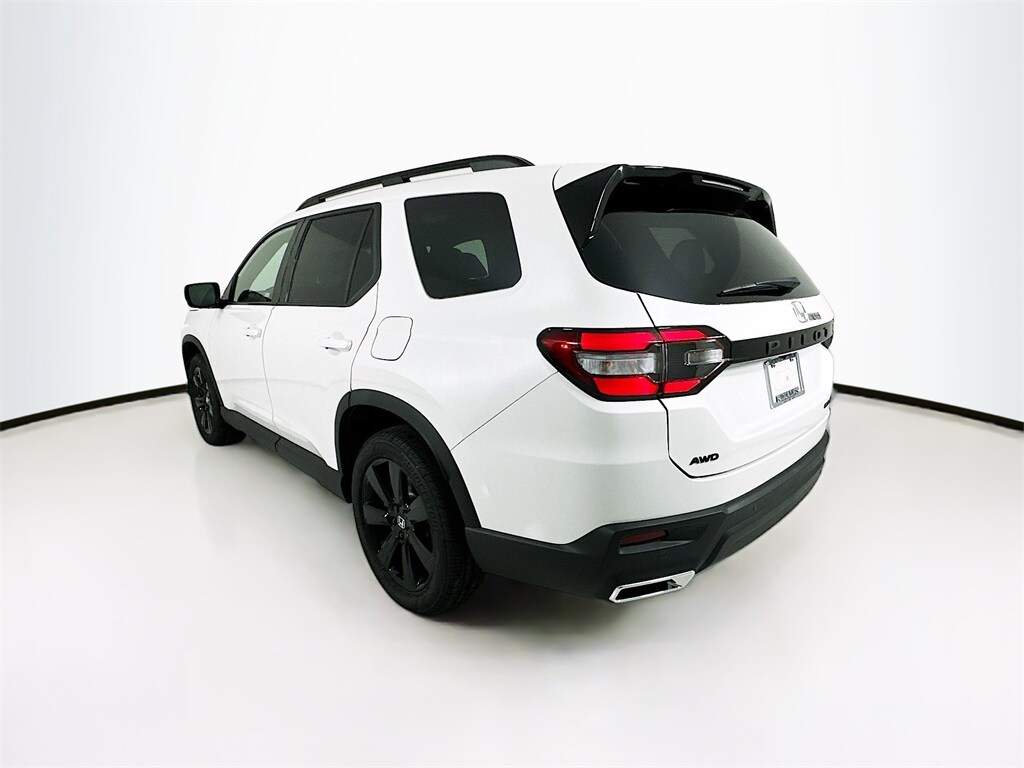 2025 Honda Pilot Black Edition photo 3