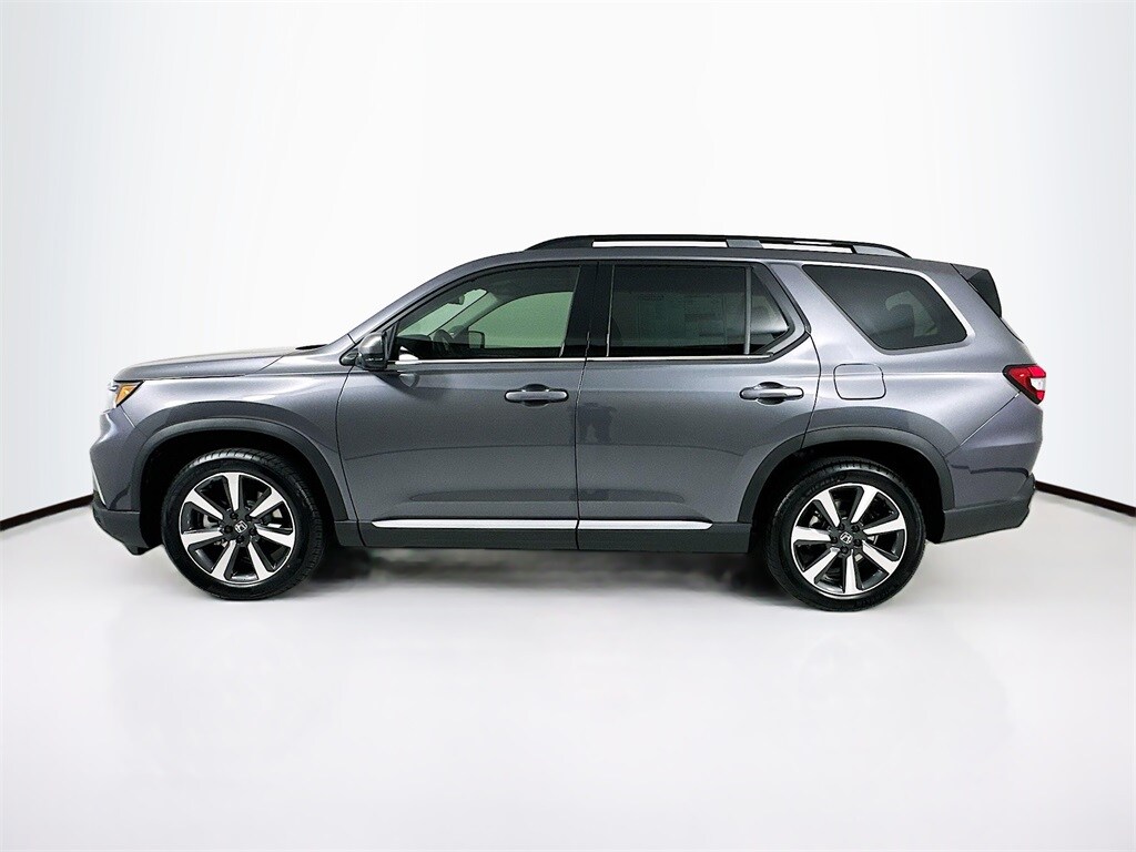 2025 Honda Pilot Touring photo 2