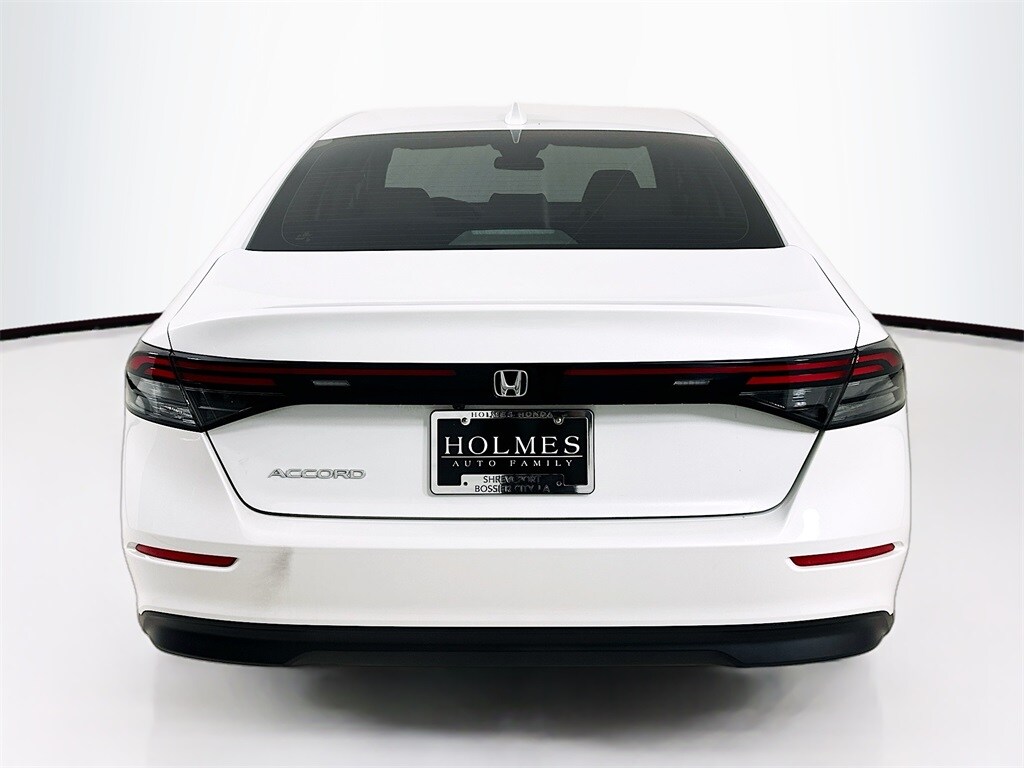 2024 Honda Accord LX photo 2
