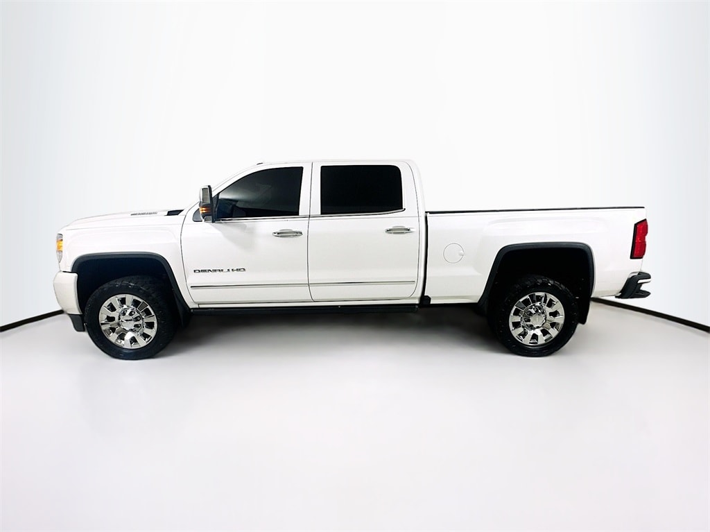 Used 2018 GMC Sierra 2500 Denali HD Denali with VIN 1GT12UEYXJF225397 for sale in Shreveport, LA