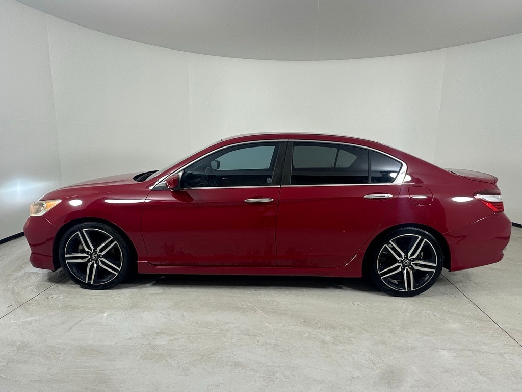 Used 2016 Honda Accord Sport with VIN 1HGCR2F5XGA067079 for sale in Shreveport, LA
