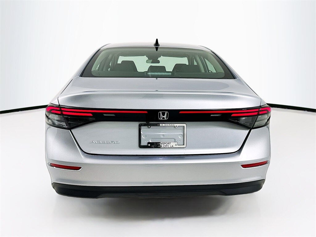 2025 Honda Accord SE photo 4