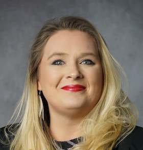 Staff member Jenny Collom from ID_9aa2877200ed