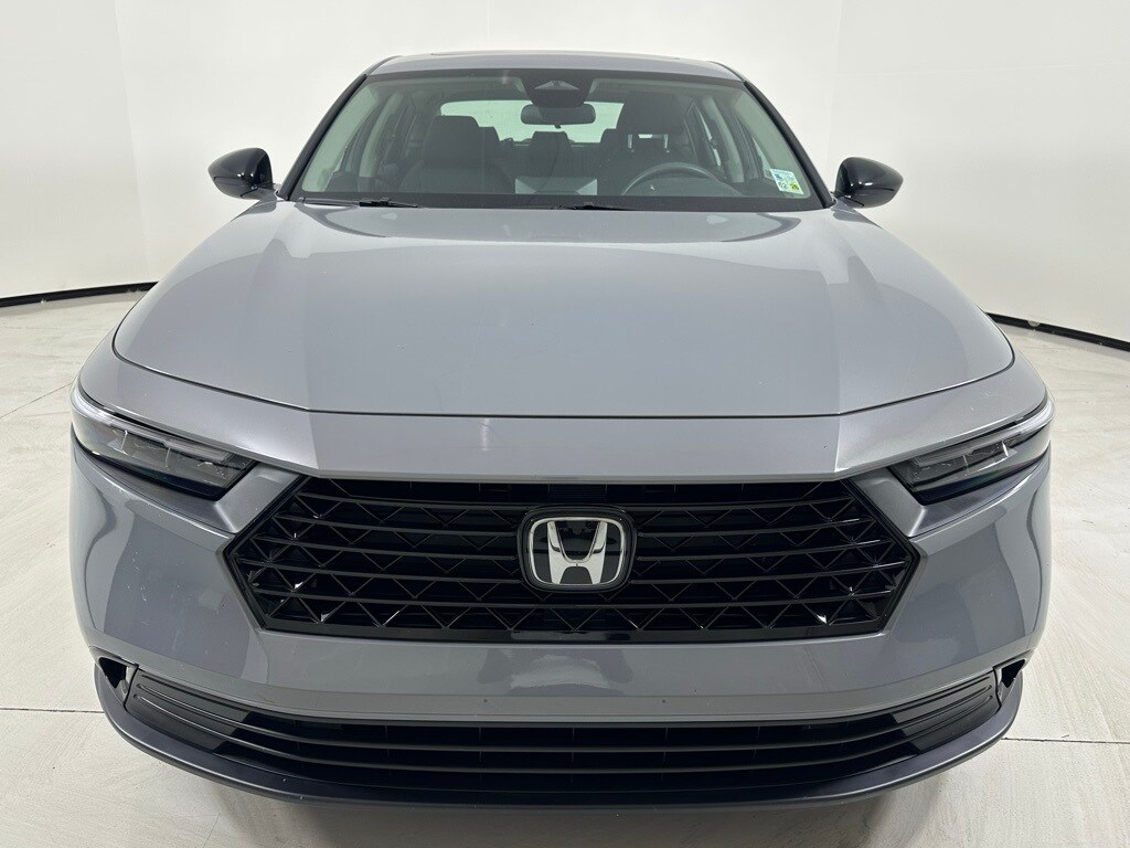 2025 Honda Accord SE photo 2