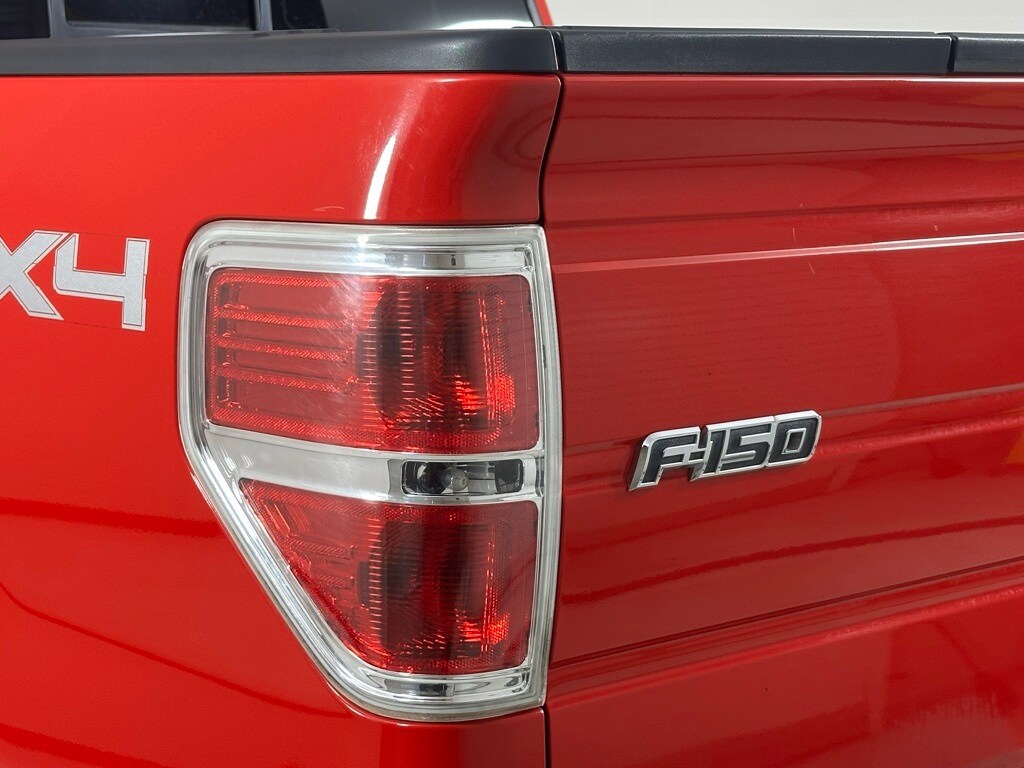 2013 Ford F-150 XLT photo 2