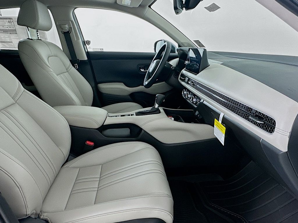 2027 Honda HR-V EX-L - Photo 13