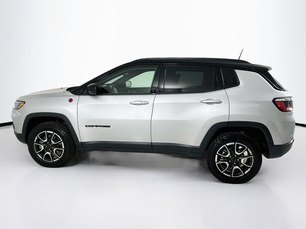 2025 Jeep Compass Trailhawk - Photo 8