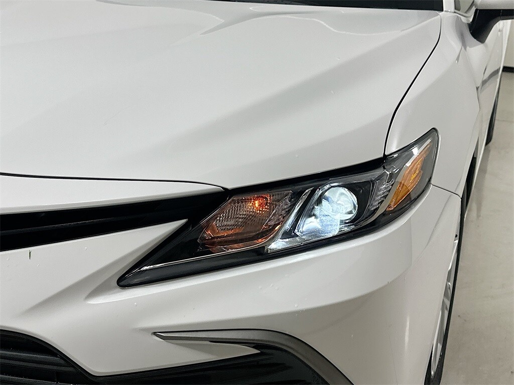 2024 Toyota Camry LE photo 2