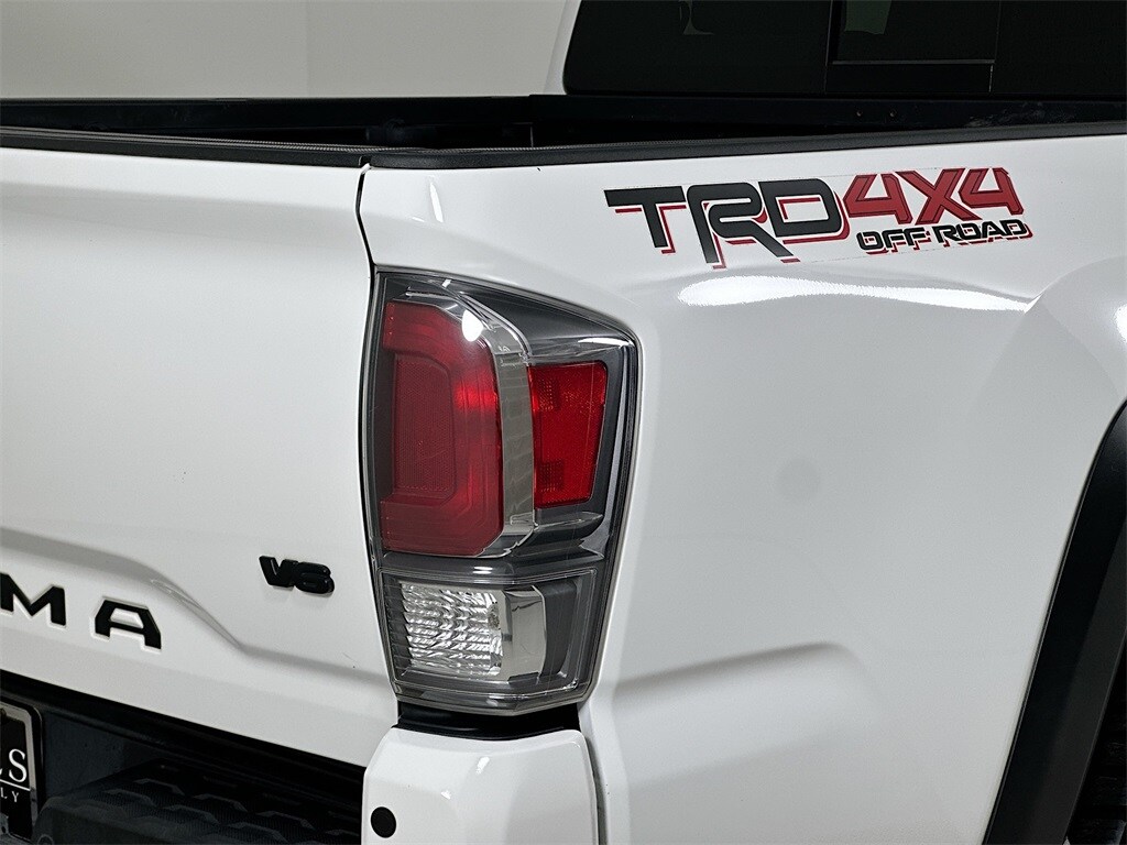 2023 Toyota Tacoma TRD Off-Road V6 photo 4