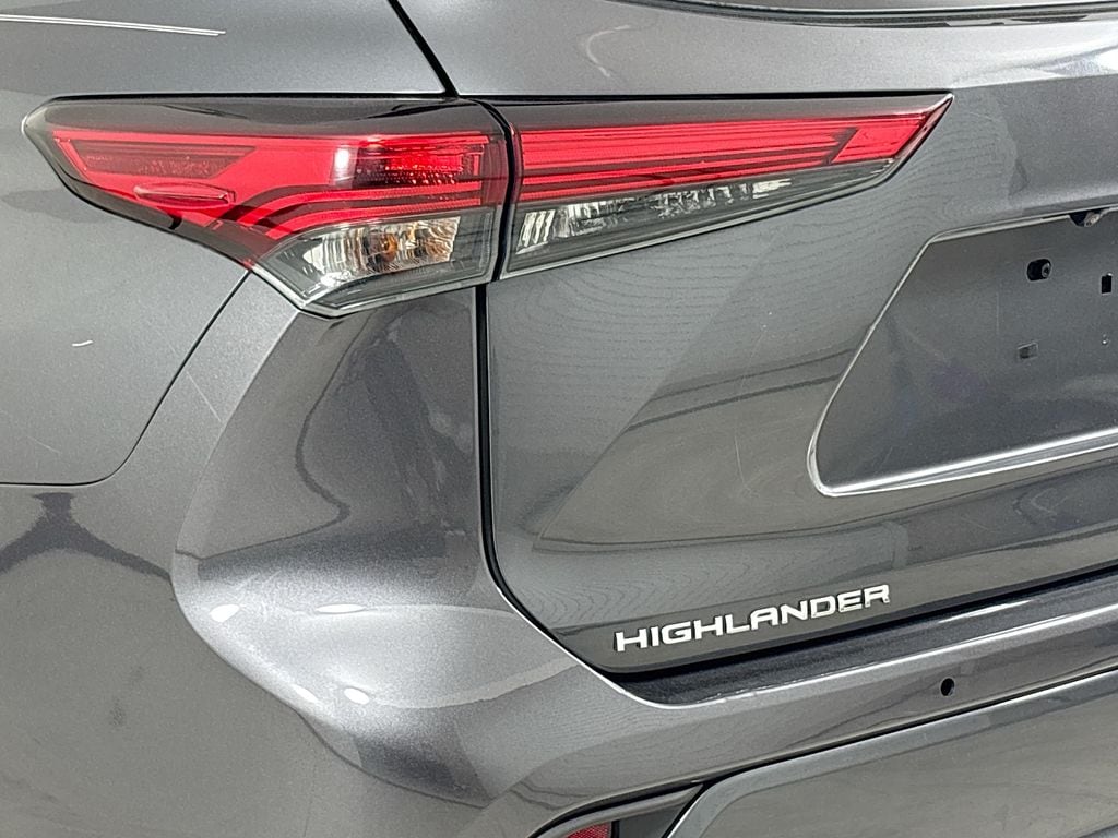 Used 2021 Toyota Highlander Limited SUV