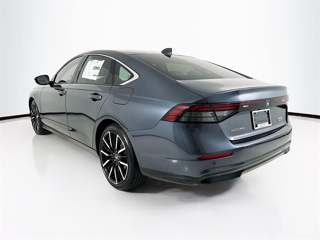 2025 Honda Accord Hybrid Touring photo 3