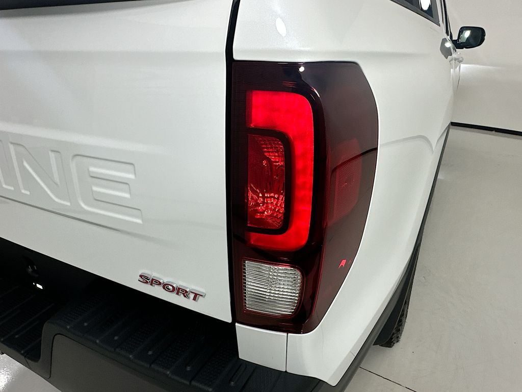 2026 Honda Ridgeline Sport - Photo 15