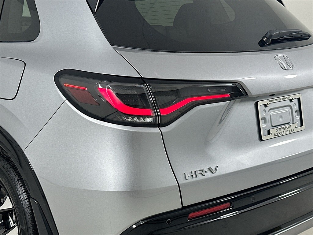 2026 Honda HR-V EX-L photo 2
