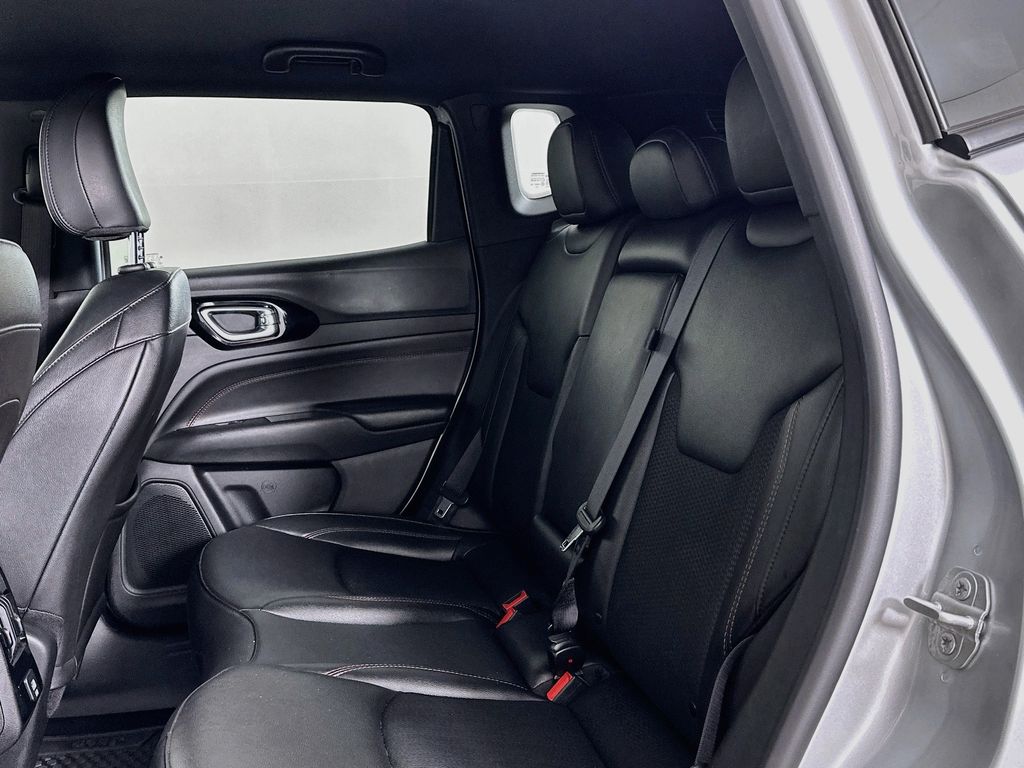 2025 Jeep Compass Trailhawk - Photo 11