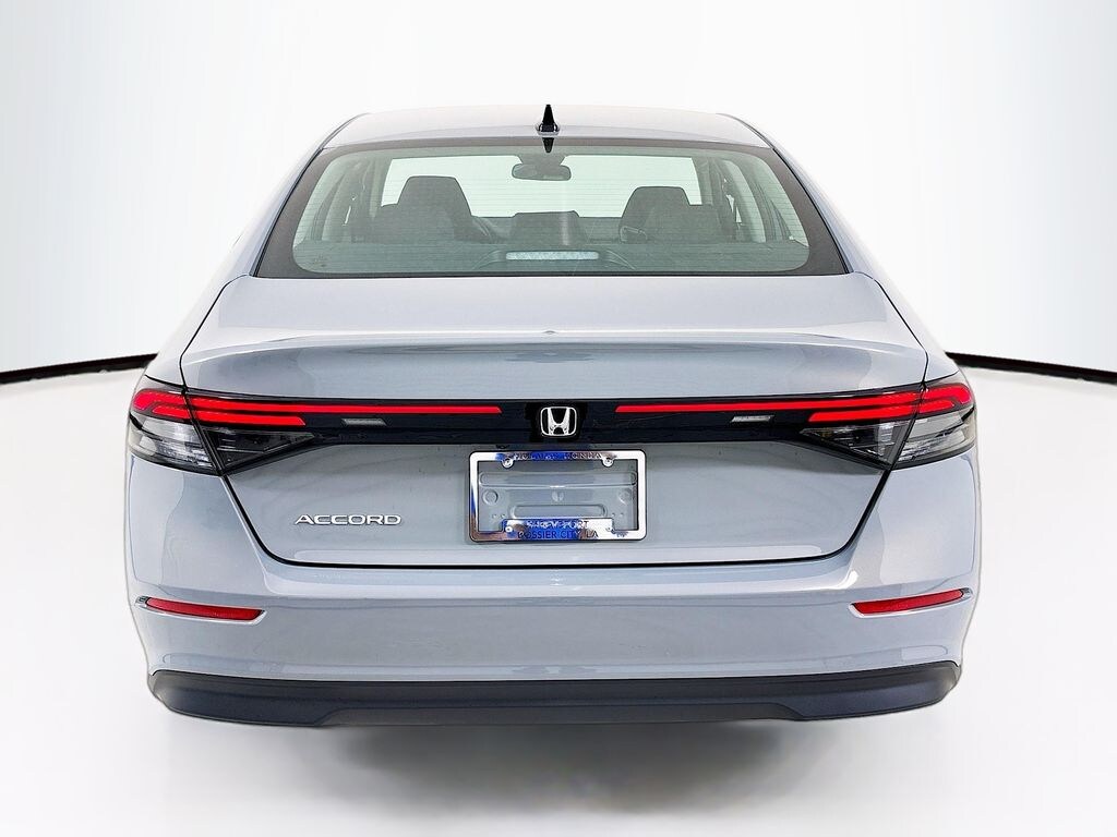New 2026 Honda Accord SE Sedan