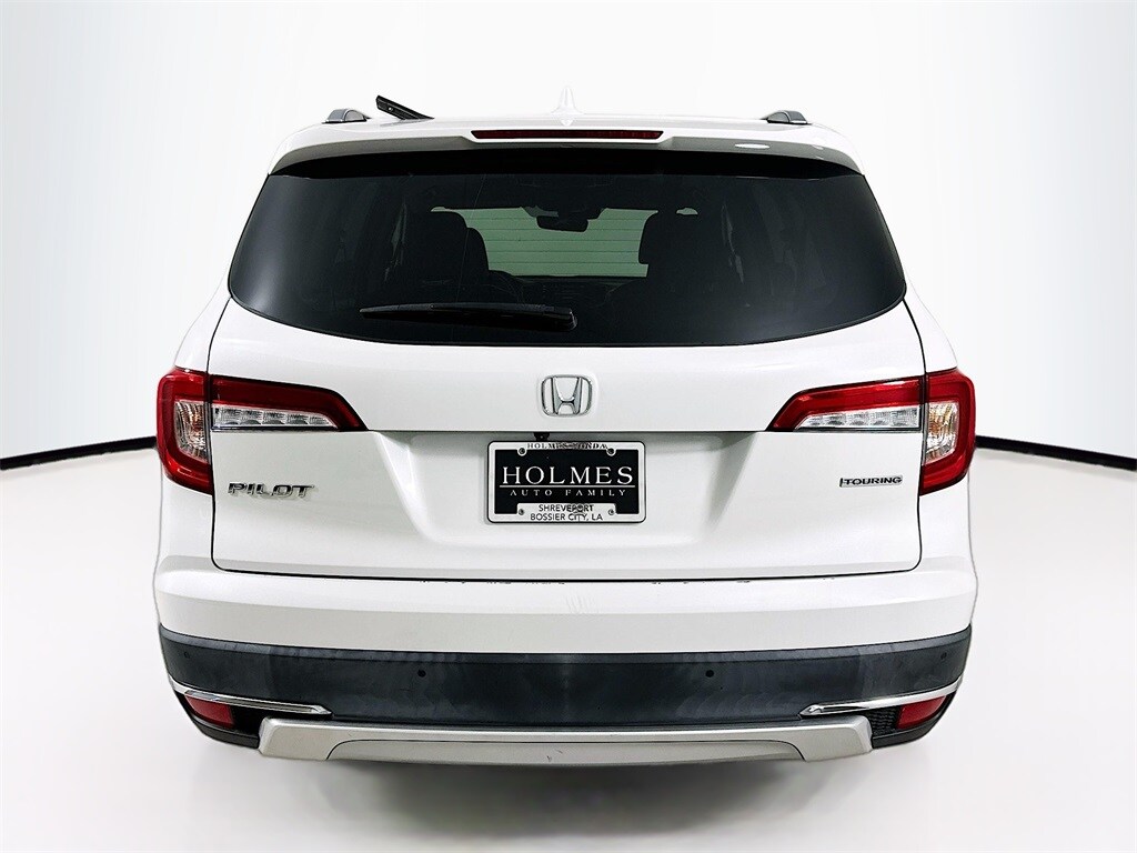 2022 Honda Pilot Touring photo 2
