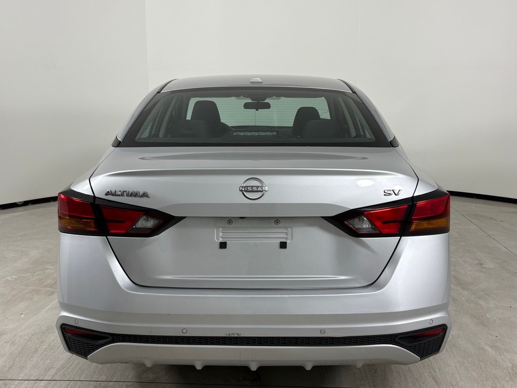 Used 2024 Nissan Altima 2.5 SV Sedan