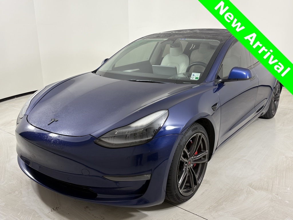 2022 Tesla Model 3 Performance's photo