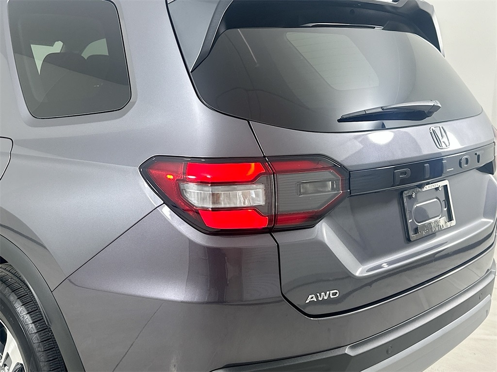 Certified 2025 Honda Pilot EX-L SUV