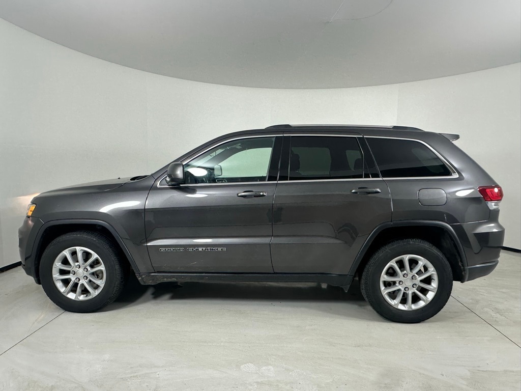 Used 2021 Jeep Grand Cherokee Laredo SUV