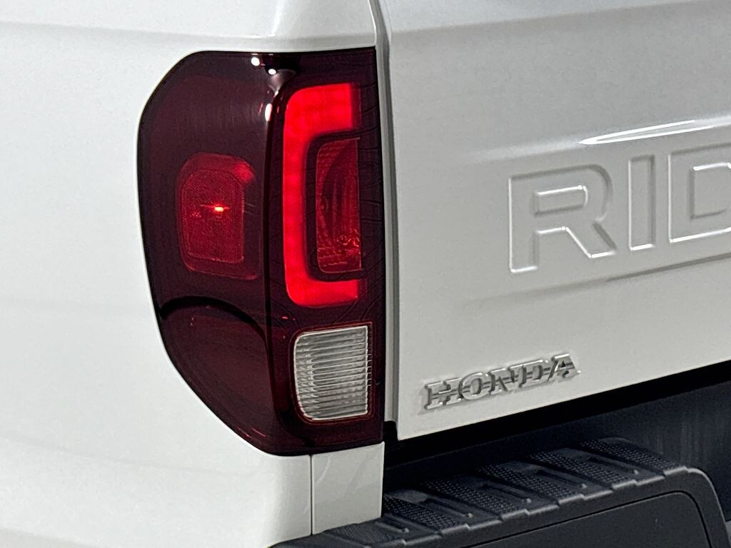 Certified 2025 Honda Ridgeline Sport Truck Crew Cab