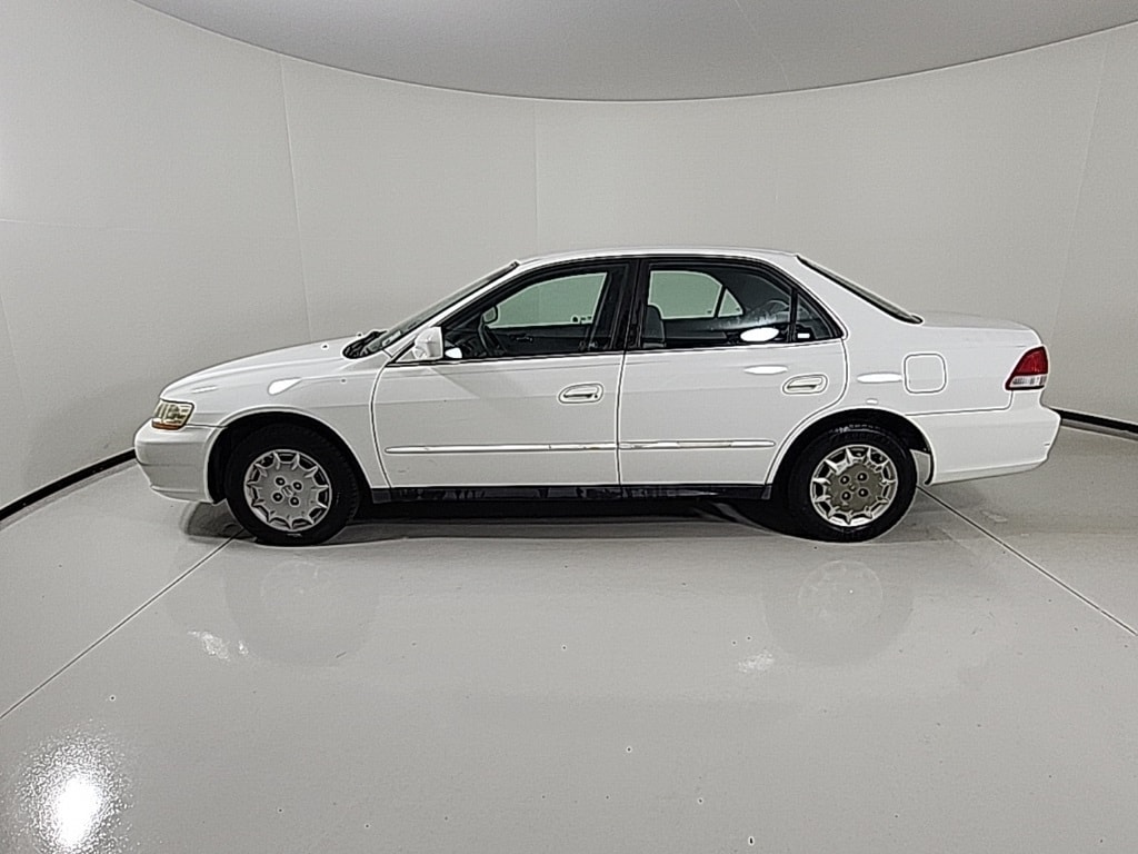 Used 2001 Honda Accord LX with VIN 1HGCG56481A119086 for sale in Shreveport, LA