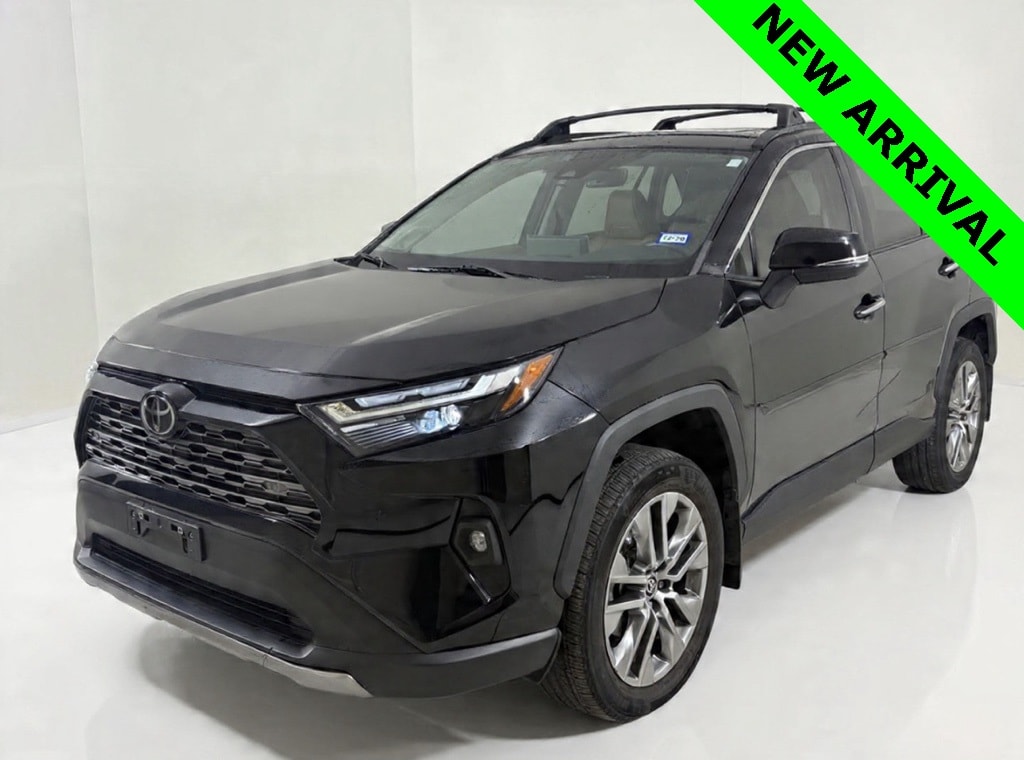2022 Toyota RAV4 Limited's photo