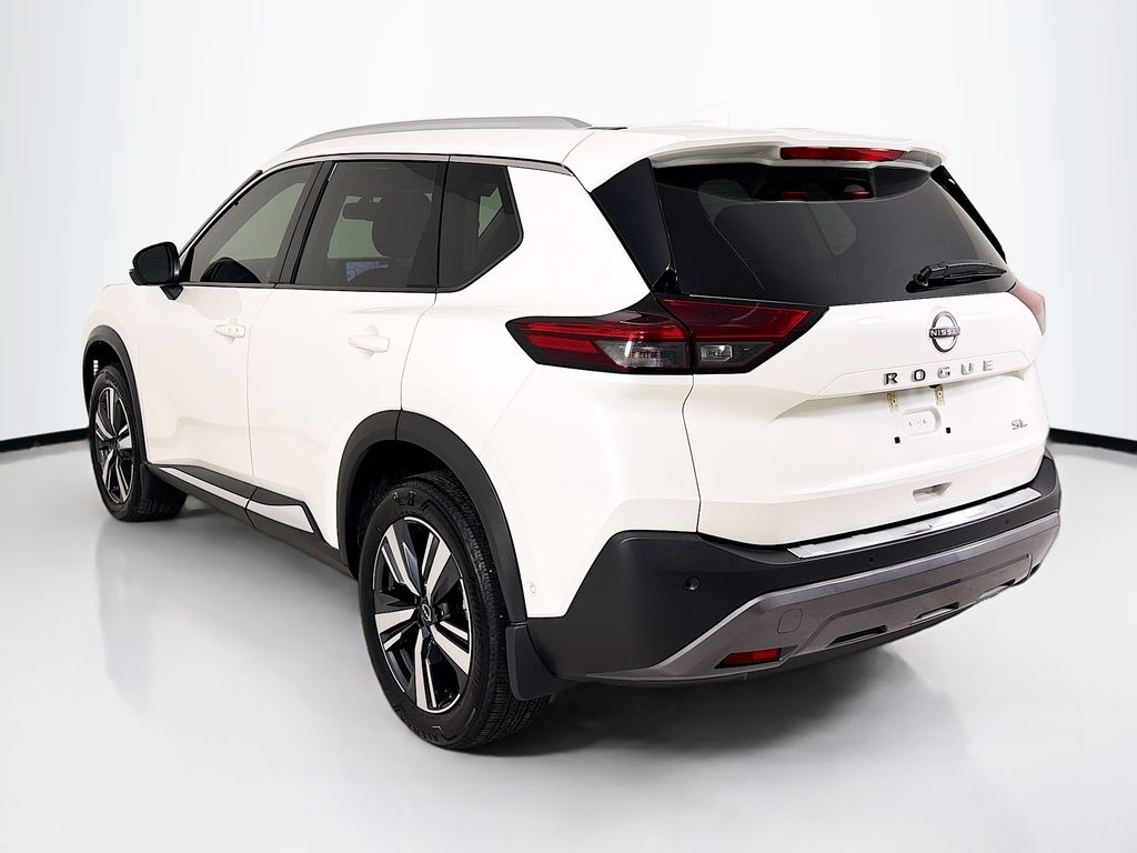 Pearl White Tricoat 2023 Nissan Rogue SL FWD SUV / Crossover Front-Wheel Drive Continuously Variable Transmission