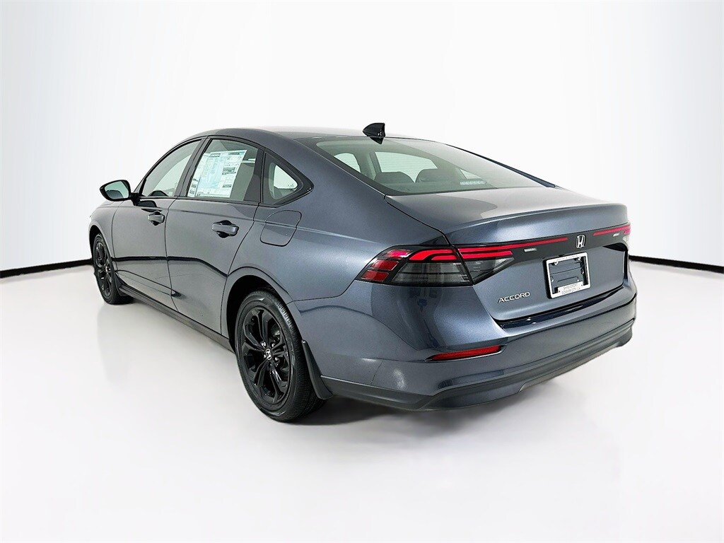 2025 Honda Accord SE photo 3