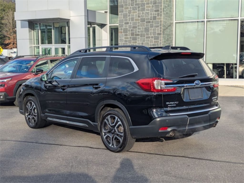 Used 2023 Subaru Ascent Limited SUV