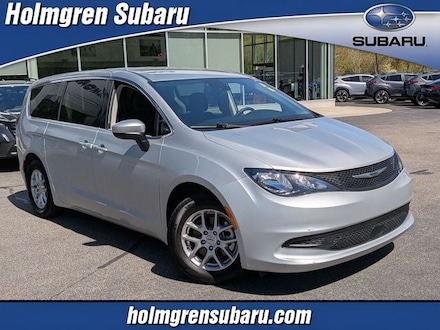 2023 Chrysler Voyager LX Van Passenger Van