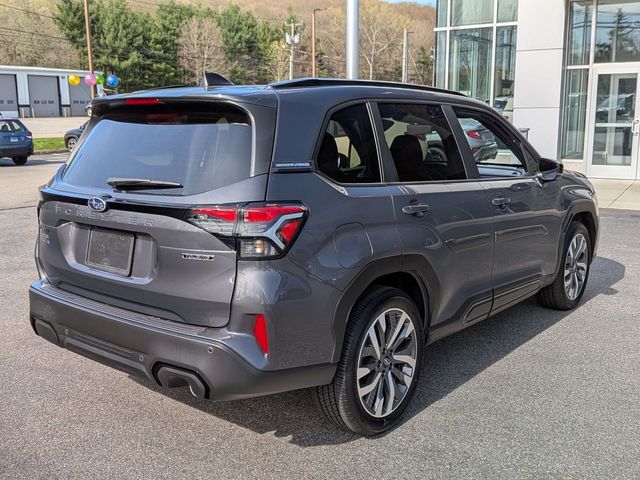 2025 Subaru Forester Touring - Photo 3