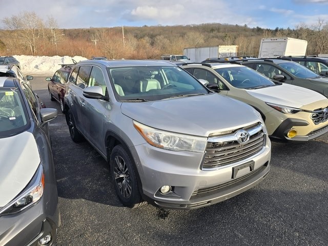 2016 Toyota Highlander XLE's photo