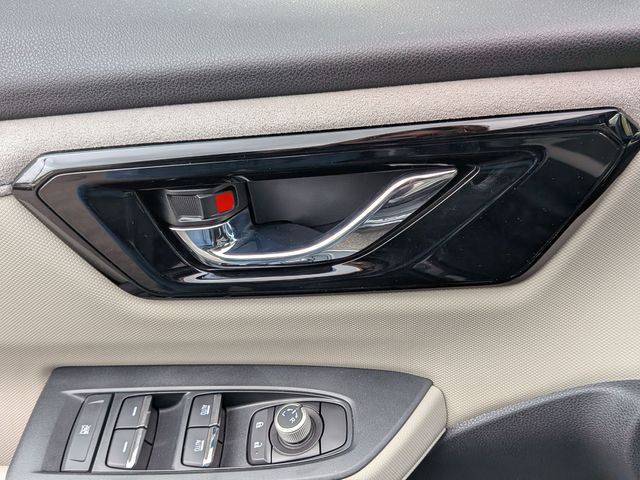 2025 Subaru Forester Limited - Photo 11