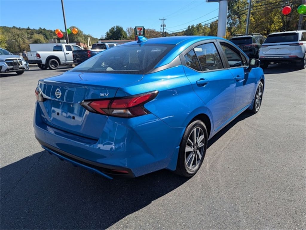 Used 2022 Nissan Versa 1.6 SV Sedan
