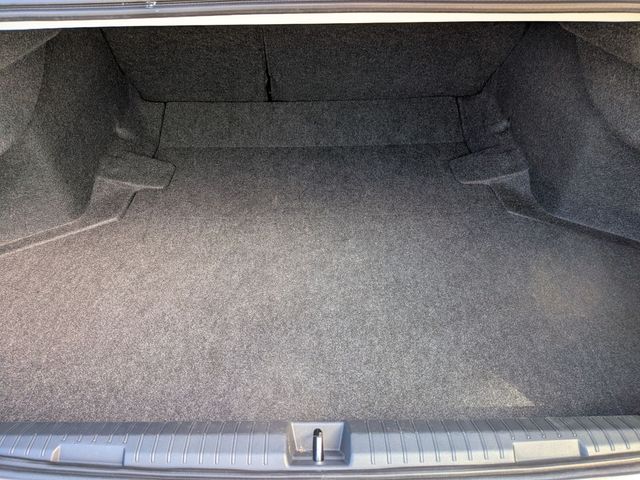 2025 Subaru Legacy Premium - Photo 31