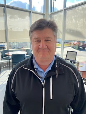 Staff member Frank Bocian from ID_d7164f6e6277