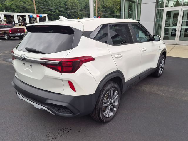 Used 2021 Kia Seltos LX with VIN KNDEPCAA5M7095534 for sale in Franklin, CT