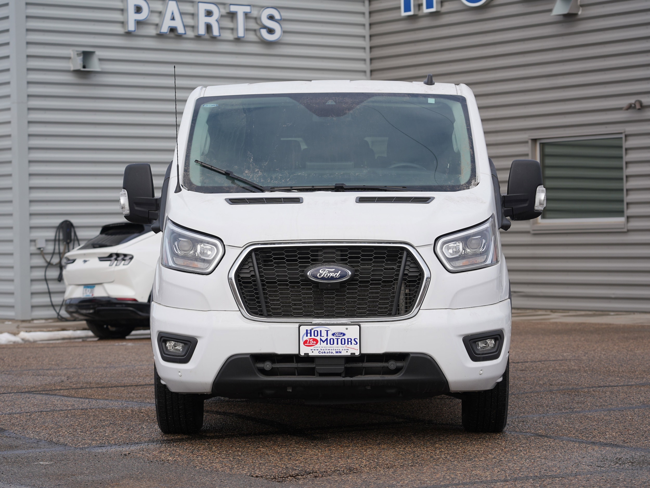 2023 Ford Transit Passenger Van XLT - Photo 8