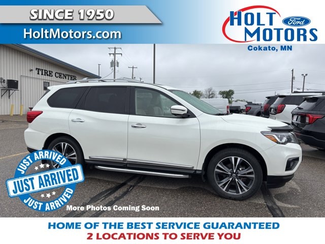 2019 Nissan Pathfinder Platinum 4WD's photo