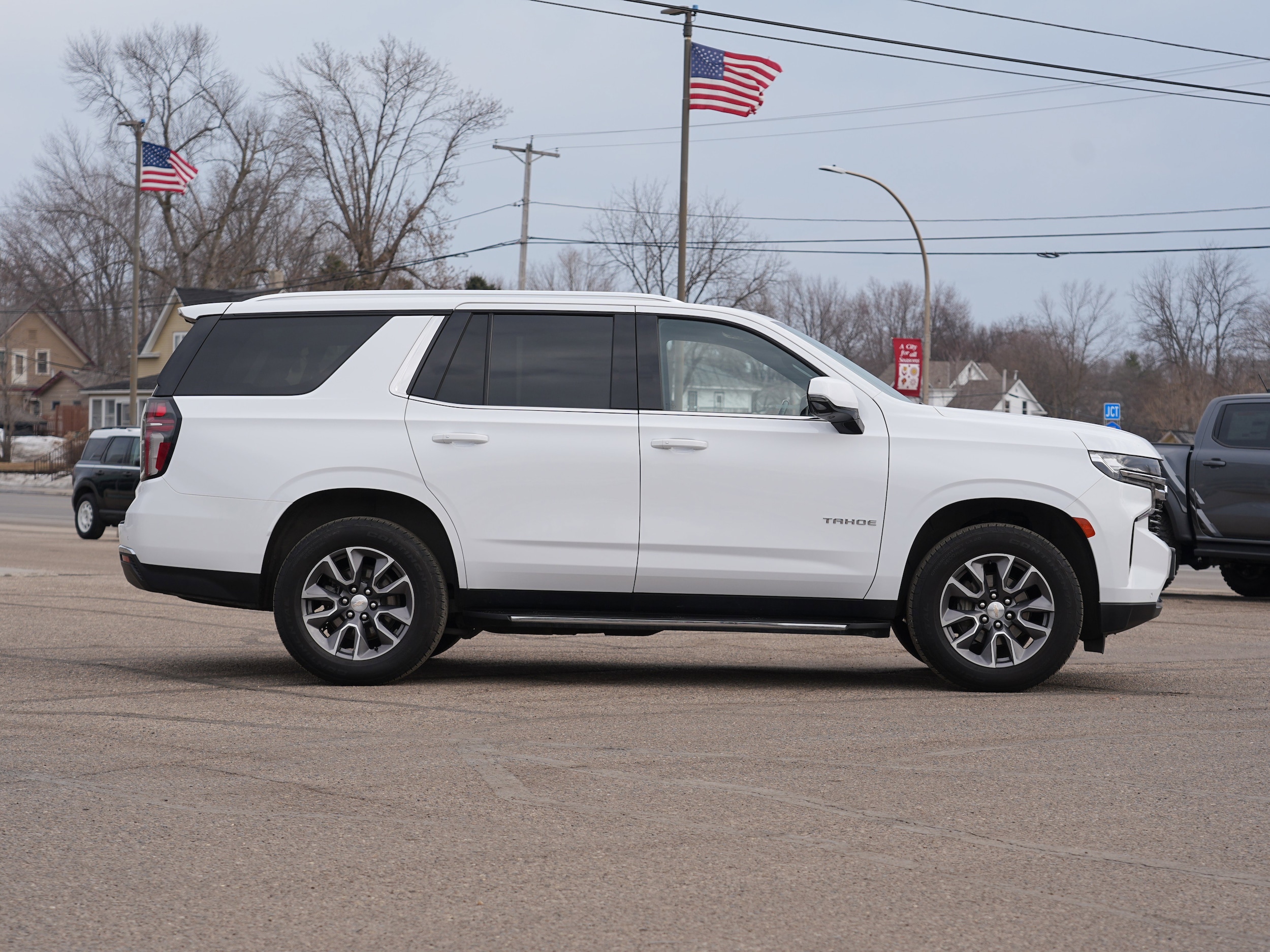 Used 2022 Chevrolet Tahoe LT with VIN 1GNSKNKDXNR344719 for sale in Cokato, Minnesota