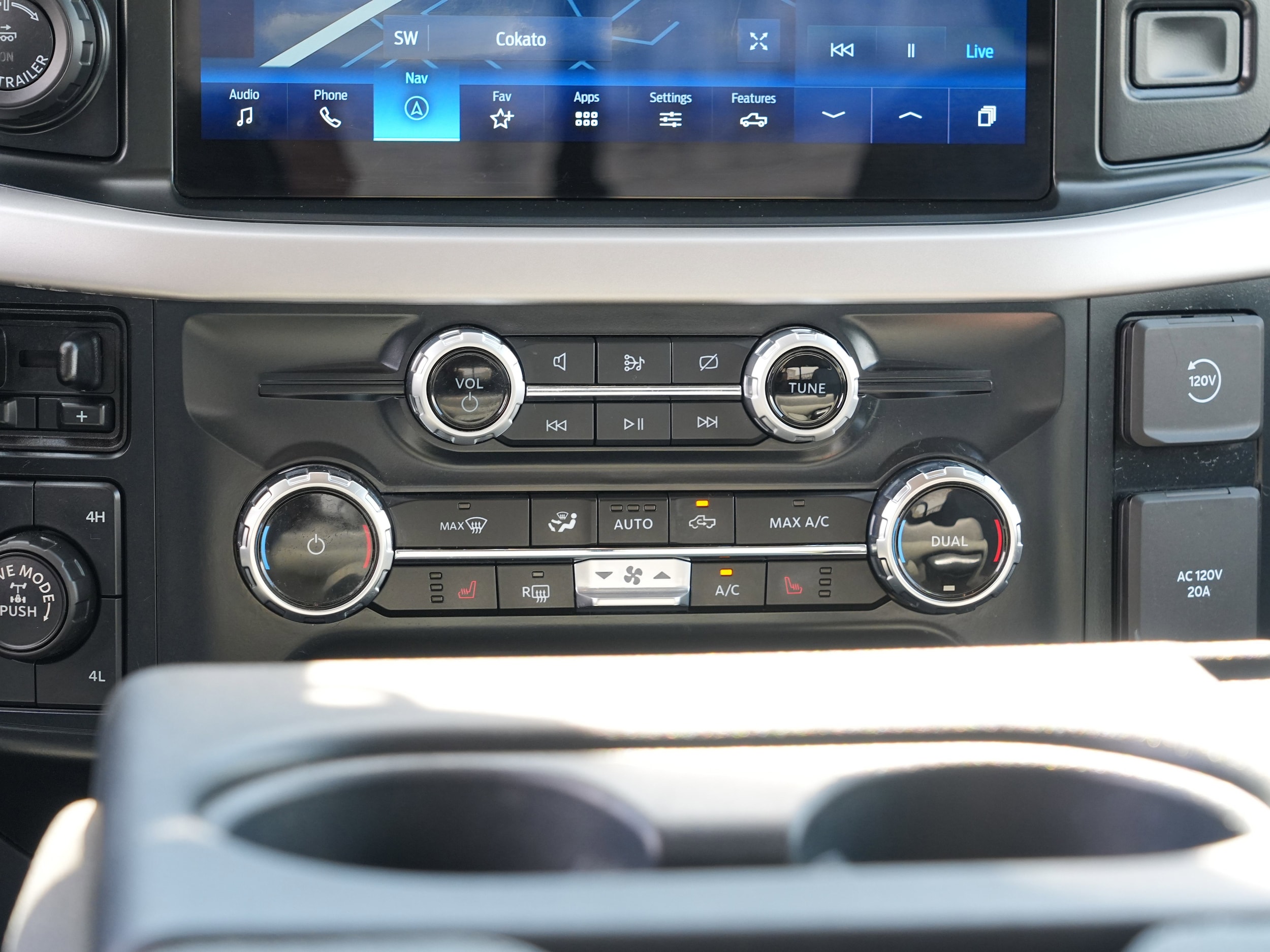 2023 Ford F-150 XLT - Photo 24