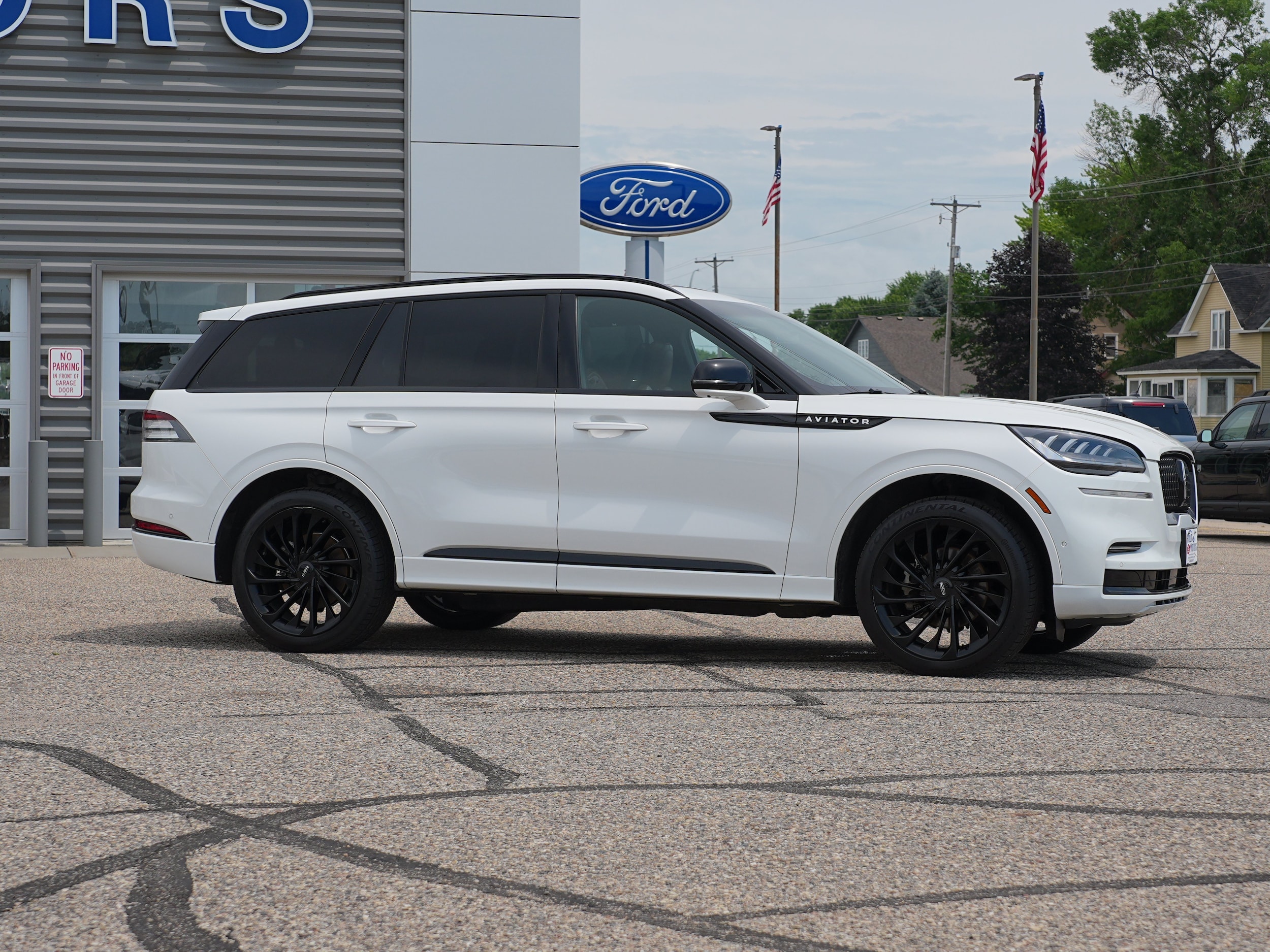 Used 2023 Lincoln Aviator Reserve with VIN 5LM5J7XC9PGL24585 for sale in Cokato, Minnesota