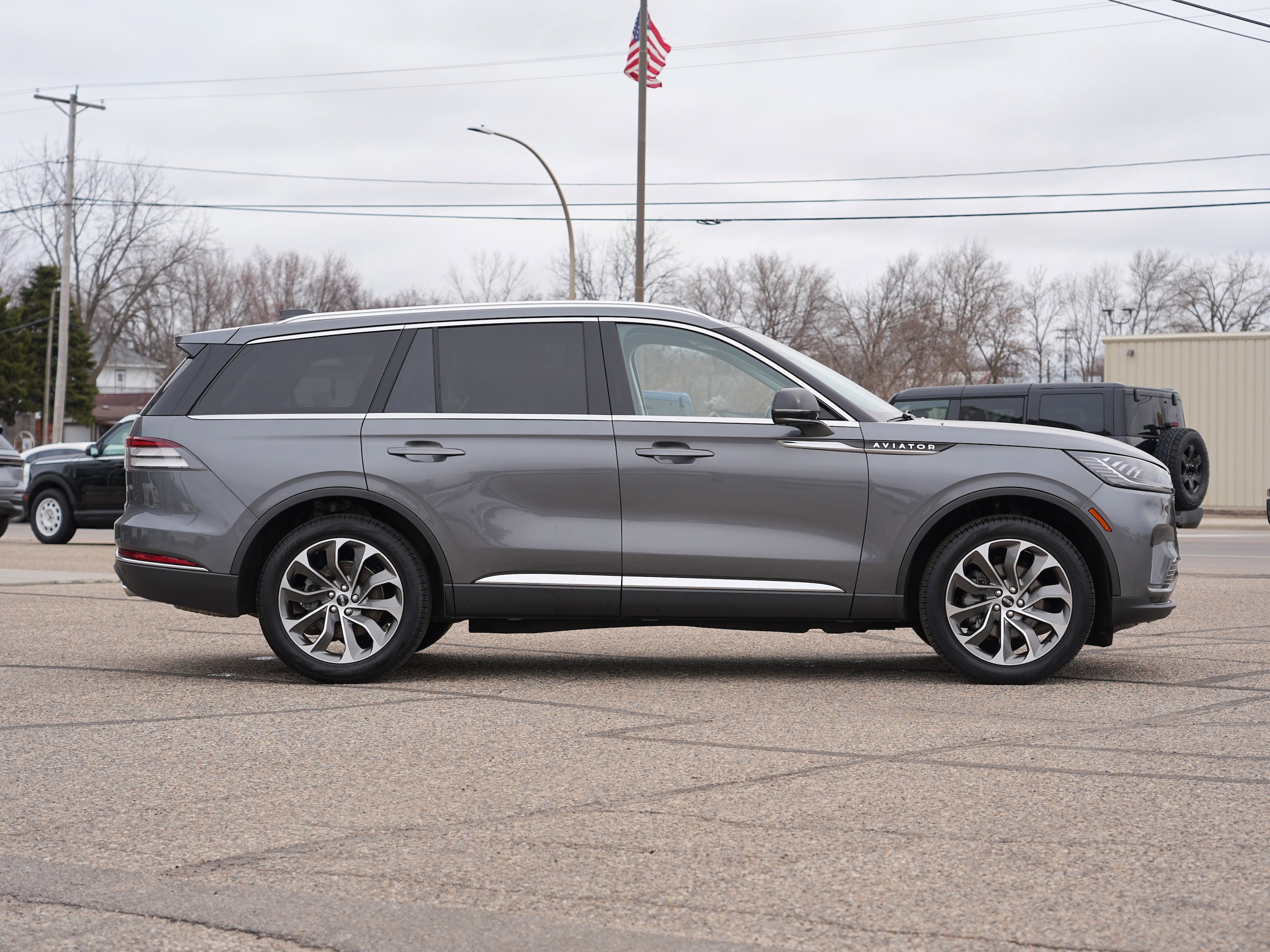 Used 2025 Lincoln Aviator Premiere with VIN 5LM5J6XC8SGL00457 for sale in Cokato, Minnesota