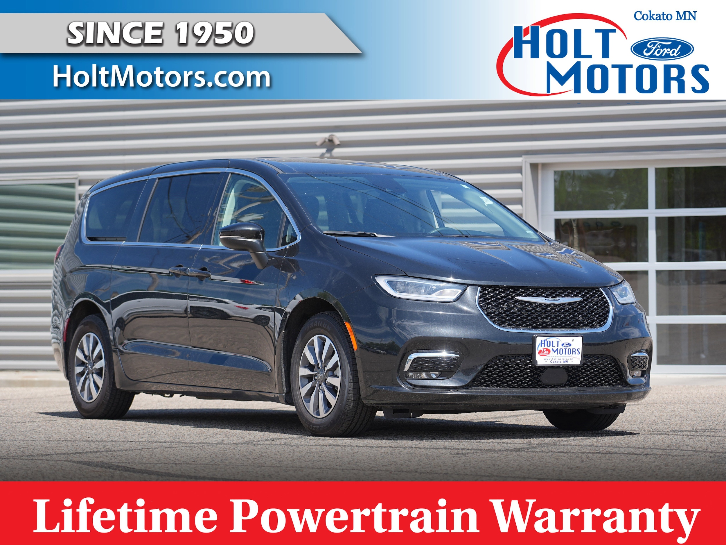 2023 Chrysler Pacifica Hybrid Touring L Hybrid's photo