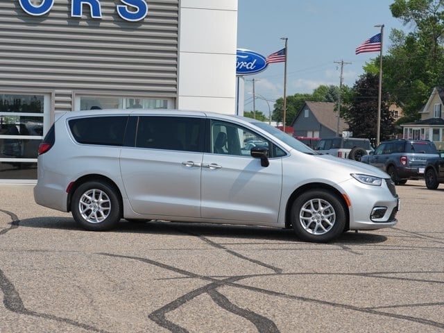 Used 2024 Chrysler Pacifica Touring L with VIN 2C4RC1BG1RR132735 for sale in Cokato, Minnesota